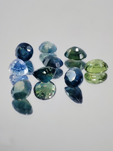 Natural Sapphire lot ( 6 - 5 x  4 x 3 - 2 mm \ 0,8 ct ) oval
