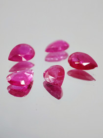 Ruby lot ( 5 x 4 - 3 x 1 mm \ 0,3 ct ) pear