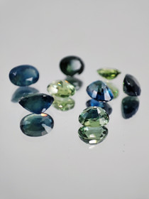 Natural Sapphire lot ( 5 - 4 x 3 x 3 - 2 mm \ 0,4 ct ) oval