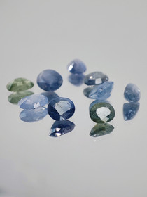 Natural Sapphire lot ( 5 - 4 x 4 - 3 x 2 mm \ 0,3 ct ) oval