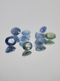 Natural Sapphire lot ( 5 - 4 x 4 - 3 x 2 mm \ 0,3 ct ) oval