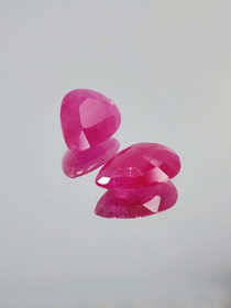 Ruby lot ( 7 x 5 - 4 x 2 - 1 mm \ 0,6 ct ) pear