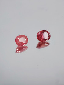 Ruby lot ( 6 - 5 x 4 x 3 mm \ 0,7 ct ) oval