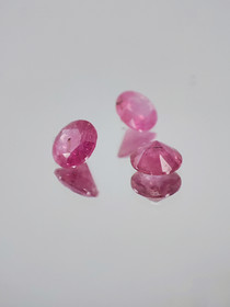 Ruby lot ( 5 - 4  x 2 mm \ 0,4 ct ) round