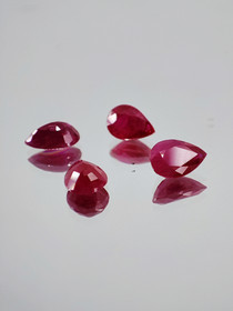 Ruby lot ( 6 - 5 x 4 - 3 x 2 mm \ 0,5 ct ) pear