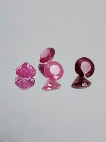 Ruby lot ( 4  x 3 - 2 mm \ 0,4 ct ) round