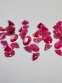 Ruby lot ( 3 x 2 - 1 mm \ 0,1 ct ) round