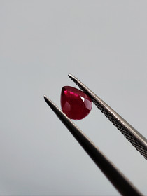 Ruby lot ( 3 x 2 x 1 mm \ 0,1 ct ) pear