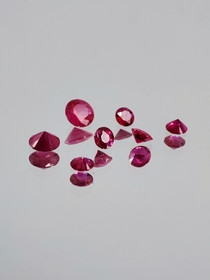Ruby lot ( 3 - 1 x 1 - 0.5 mm \ 0,04 ct ) round