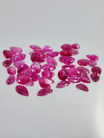 Ruby lot ( 4 - 3 x 3 - 2 x 1 mm \ 0,1 ct ) pear