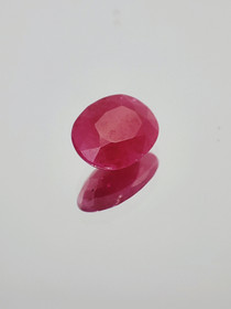Ruby 0,8 ct oval