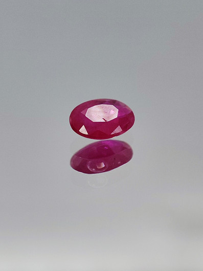 Ruby 0,1 ct oval