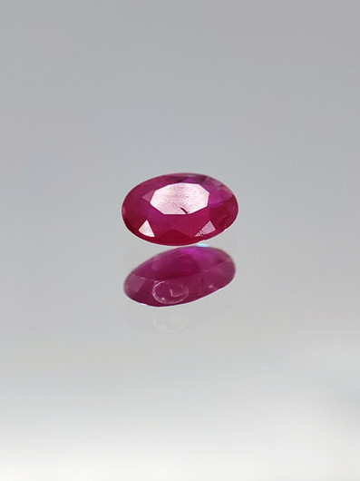 Ruby 0,1 ct oval