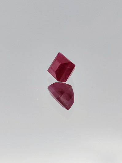 Ruby 0,1 ct square