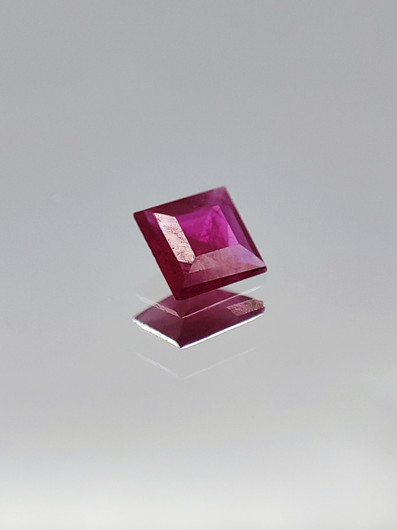 Ruby 0,1 ct square