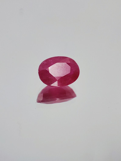 Ruby 1,1 ct oval