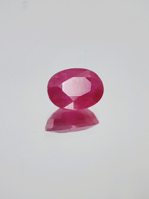 Ruby 1,1 ct oval