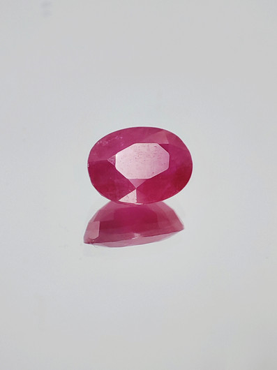 Ruby 1,1 ct oval