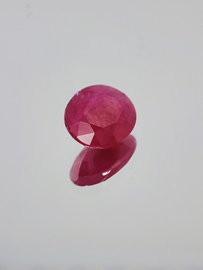 Ruby Burma 1,2 ct oval