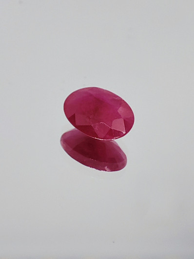 Ruby Burma 1,2 ct oval