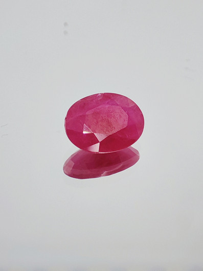 Ruby Burma 1,2 ct oval