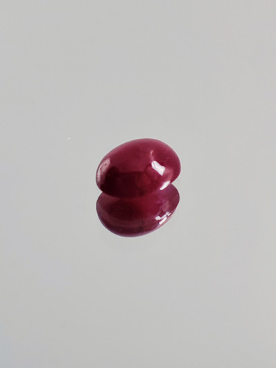 Ruby 0,4 ct oval