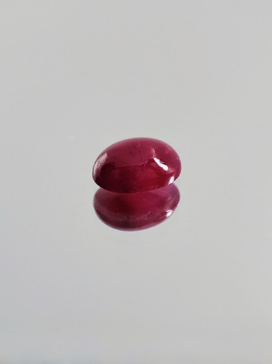 Ruby 0,4 ct oval