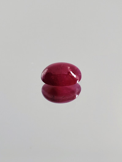 Ruby 0,4 ct oval
