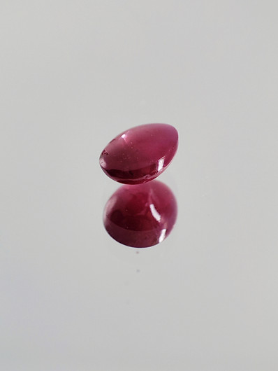 Ruby 0,4 ct oval