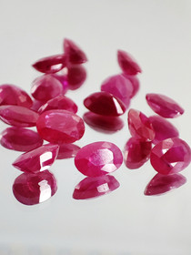 Ruby lot Burma ( 6 - 5  x 4 x 2 mm \ 0,6 ct ) oval