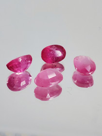 Ruby lot ( 7 x 5 - 4 x 4 - 2 mm \ 1,3 ct ) oval