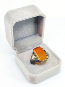 Vintage silver chalcedony ring