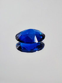 Sapphire (synt.) 2,4 ct oval
