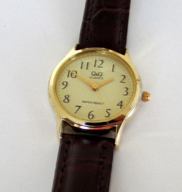 Q&Q  uusi kullattu NOS