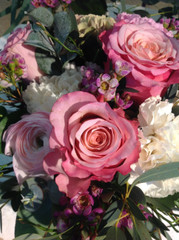 Vaaleanpunaista ja samppanjaa