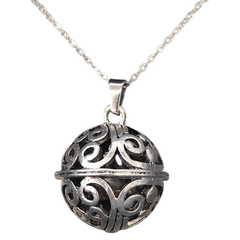 Enkelin kutsuja 5, hopean värinen koru sis. ketjun, tarinan ja lahjapussin