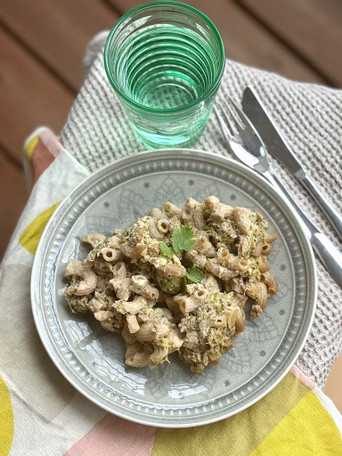 Makaroonilaatikko twistillä