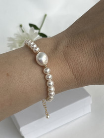 Makeanvedenhelmi rannekoru 