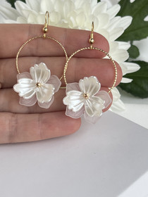 Isabella gold kukka korvakorut