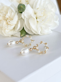  Zirkonia makeanvedenhelmi korvakorut  