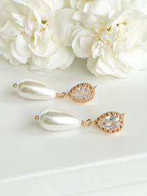 Zirconia gold Teardrop Helmiäishelmi  korvakorut.