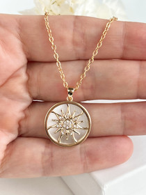 Zirkonia Aurinko kaulakoru.