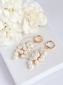 Camila  korvakorut makeanveden helmillä