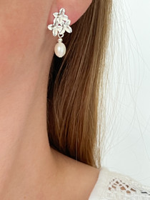 Flowers silver korvakorut