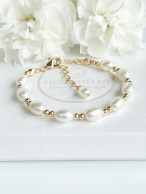 Pearl rannekoru makeanveden helmillä 