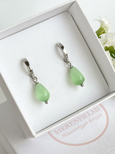 Kissansilmäkvartsi korvakorut 