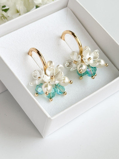 Evelyn korvakorut (Light Turquoise Shimmer)