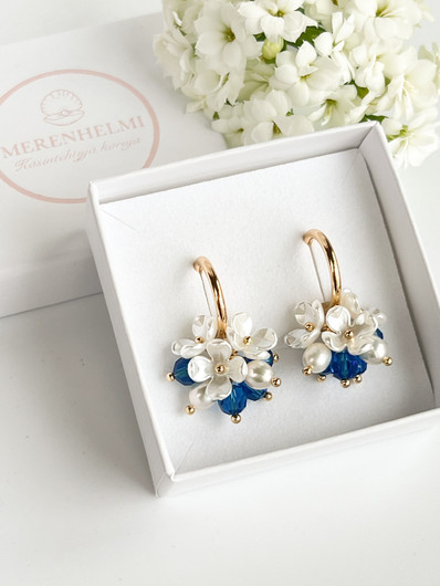 Evelyn korvakorut ( Capri Blue )