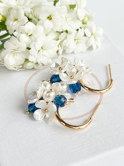 Evelyn korvakorut ( Capri Blue )