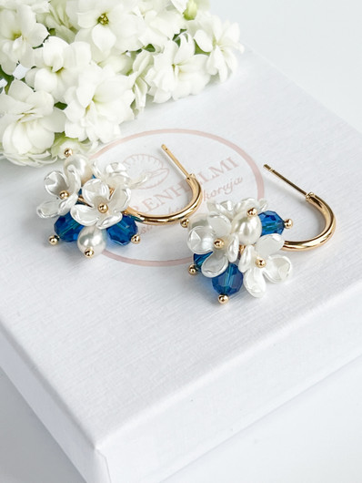 Evelyn korvakorut ( Capri Blue )